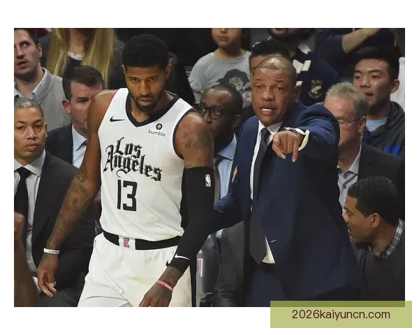 里弗斯：快船应优先退役麦卡杜和小乔丹球衣